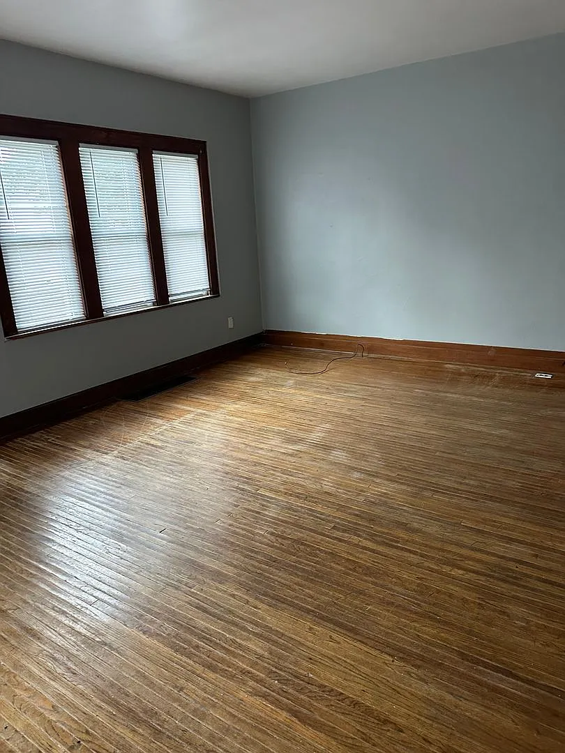1 Bedroom Duplex for Rent 216 Pleasant Waterloo, IA — Photo 3