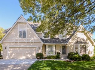 7816 W 116th Ter, Overland Park, KS 66210