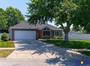 1841 Meadow Lark Cir, Lincoln, NE 68521