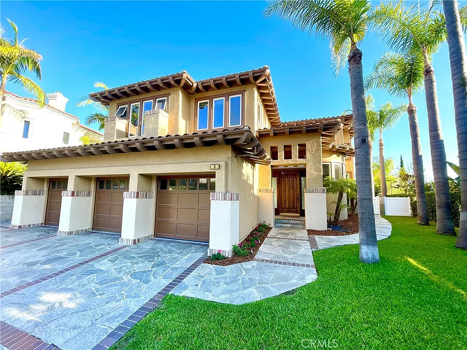 6 Emerald Gln