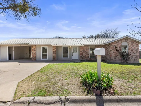 711 E Johnson Street, Burnet, TX 78611