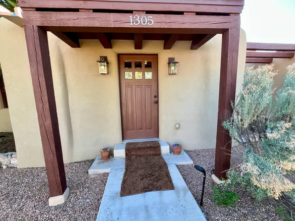 1305 Declovina St, Santa Fe, NM 87505
