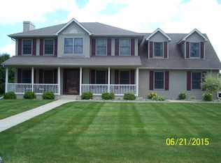 7788 Sedgewick Dr, Freeland, MI 48623