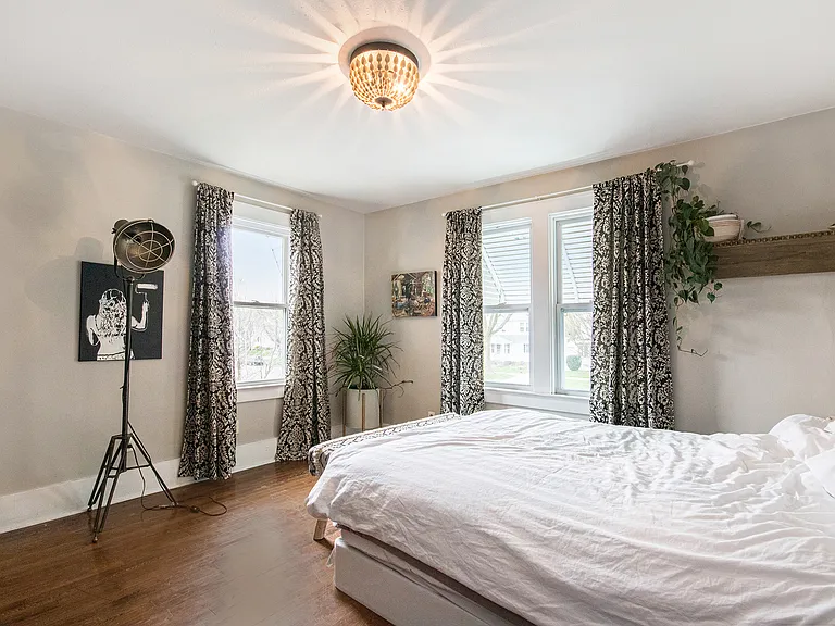 945 Lake Michigan Dr NW — Photo 13
