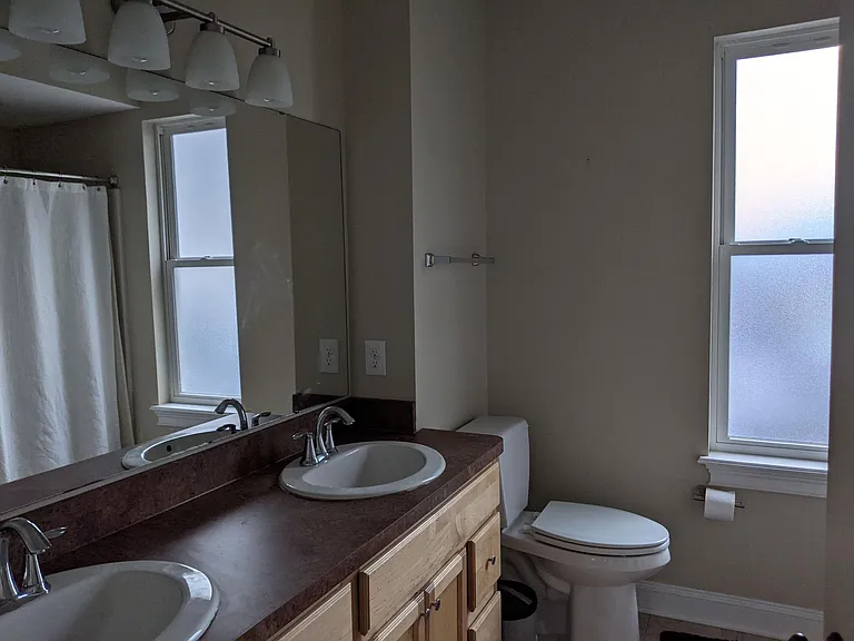 2250 W 7th St — Photo 14