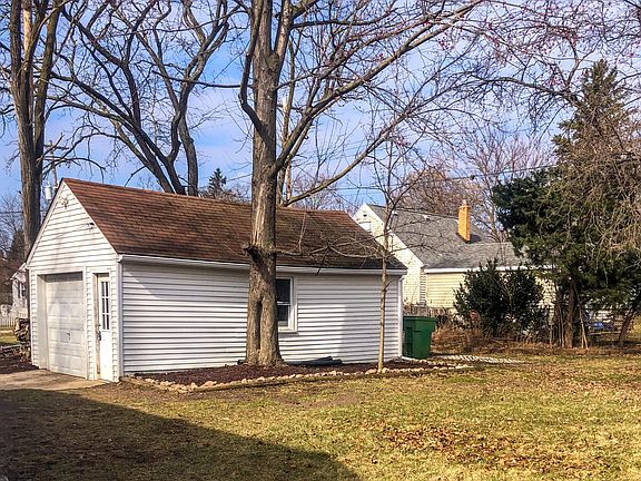 4th image of 3438 W Saginaw St