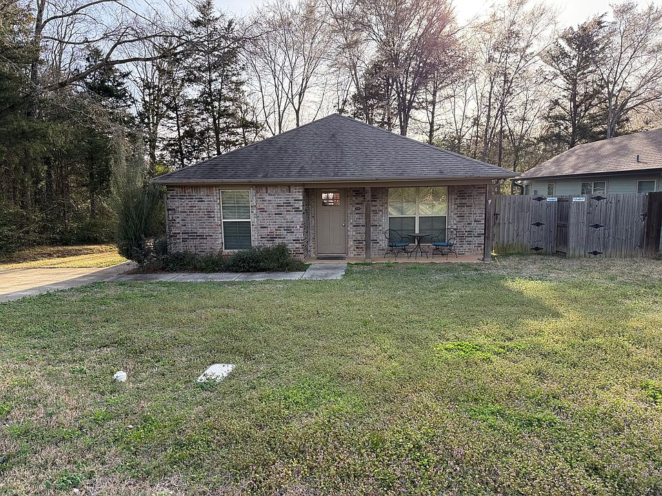 1st image of 406 Brentwood Dr