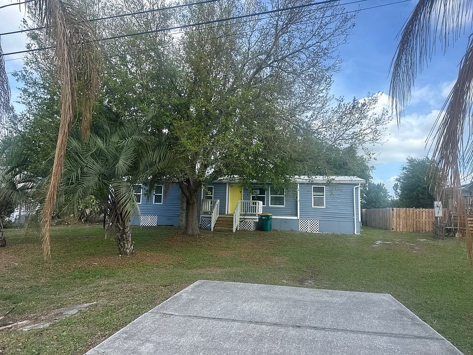 1st image of 4889 Cambridge Dr