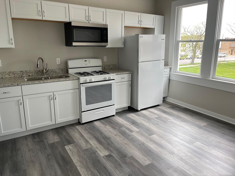 1st image of 3901 Pulaski St #2R