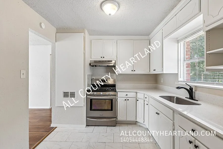 End Of Summer Move In Special $475 Off First Months Rent! — Photo 4