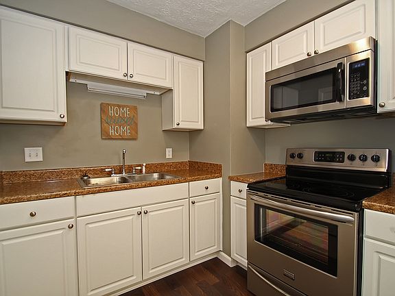 2nd image of 311 Robinwood Ave