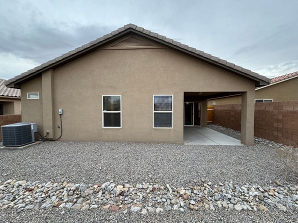 880 Desert Senna Ave SW, Los Lunas, NM 87031
