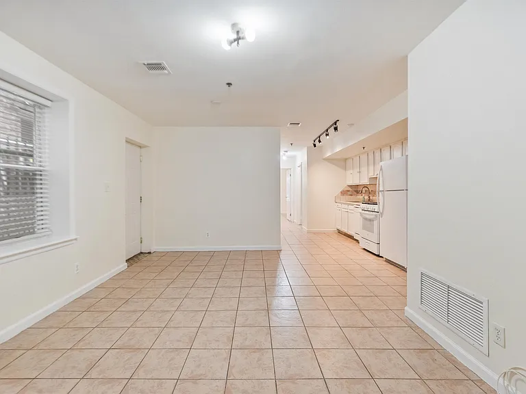 2705 Central Ave #1 — Photo 6