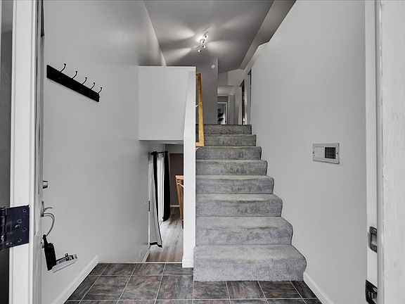 2nd image of 823 Symphony Dr