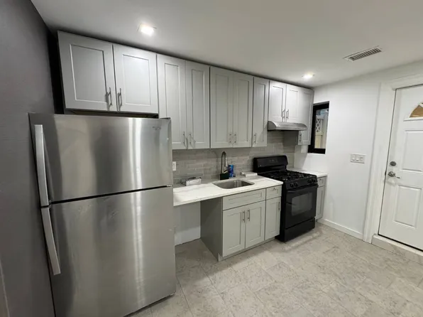 1363 Kearney Ave #B, Bronx, NY 10465