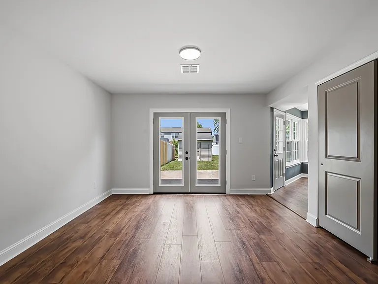 1108 Red Barn Ln — Photo 5