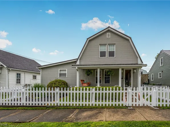 703 6th St, Saint Marys, WV 26170