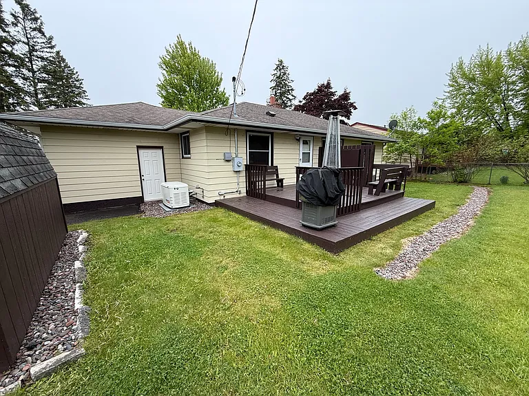 4631 Tioga St — Photo 2