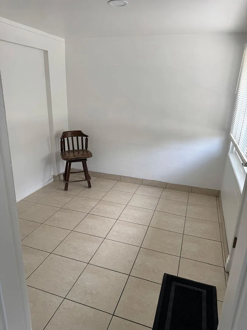 3 bed 2 bath home — Photo 4