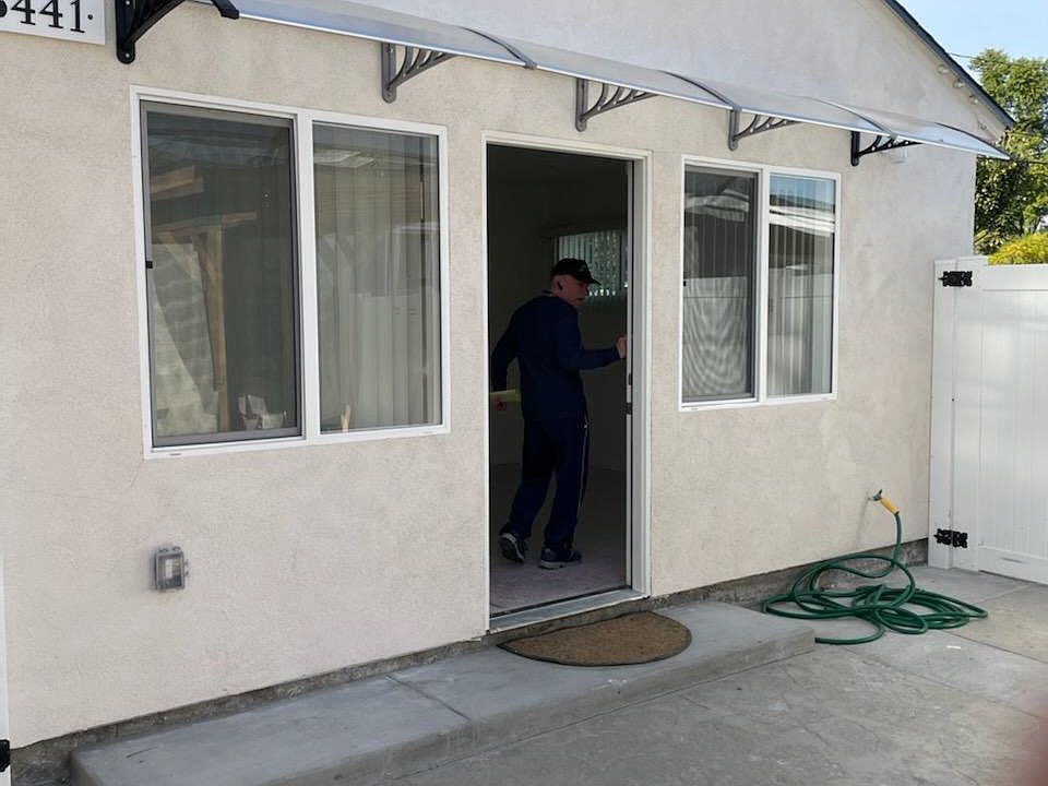 1st image of 6441 Glade Ave