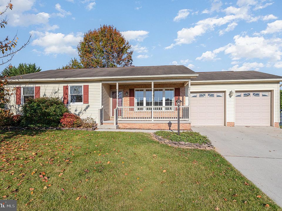 1st image of 111 Lodge Ln