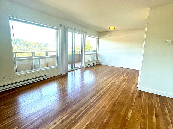 3rd image of 3021 81st Pl SE APT 3
