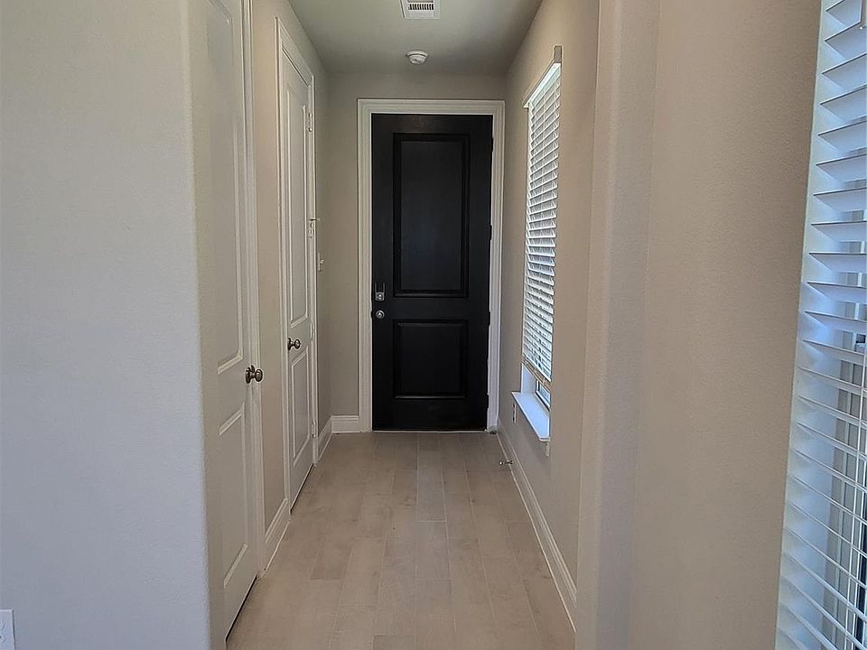 1st image of 593 Hutchinson Ln
