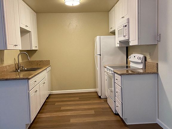 5th image of 2240 Garnet Ave APT 6