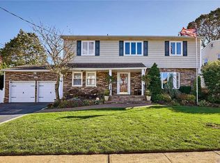 2628 Doria Ln S, North Bellmore, NY 11710