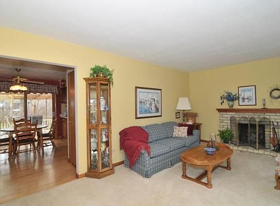 5th image of W237N6592 Orchard Dr