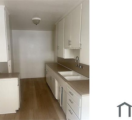 4th image of 1229 W 109th St #16