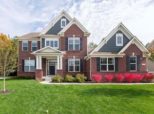 6391 Blackstone Dr, Zionsville, IN 46077