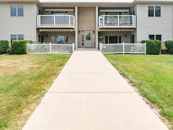 2900 Bay Shore Bnd SE Unit 3, Mandan, ND 58554