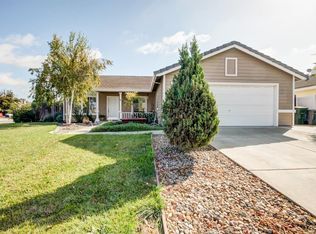 821 Paseo Dr, Hollister, CA