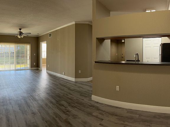 4th image of 10110-10268 NW 33rd St #10184-D1