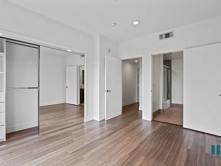 1339 N Formosa Ave #A304 — Photo 6