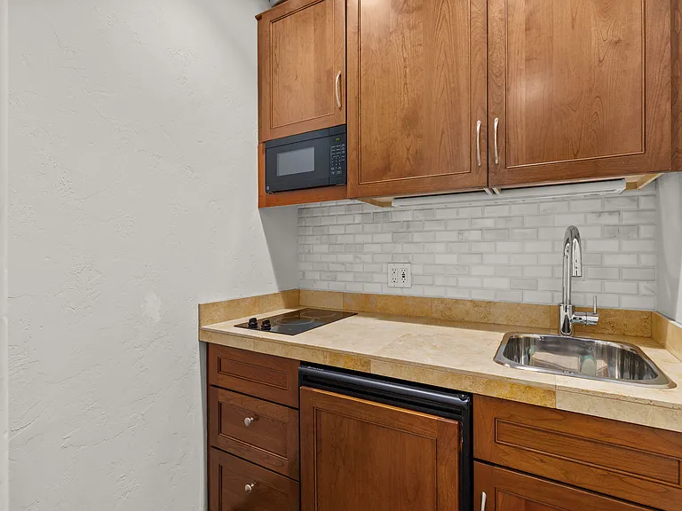 777 Castle Creek Dr — Photo 20