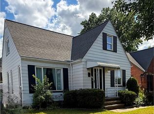 7715 Renwood Dr, Parma, OH 44129