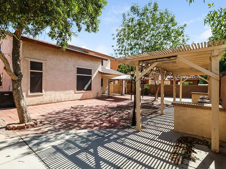 3116 S 82nd Ln — Photo 16