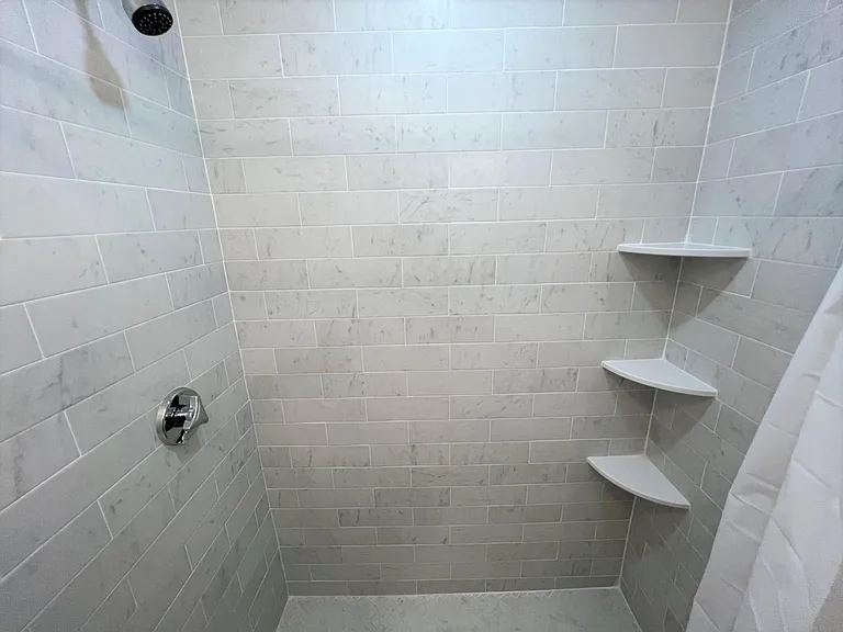 372 Oxford St #4 — Photo 15
