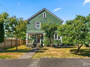 702 1st St, Hoquiam, WA