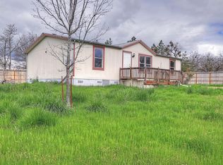 323 Harris Rd, Grants Pass, OR 97526