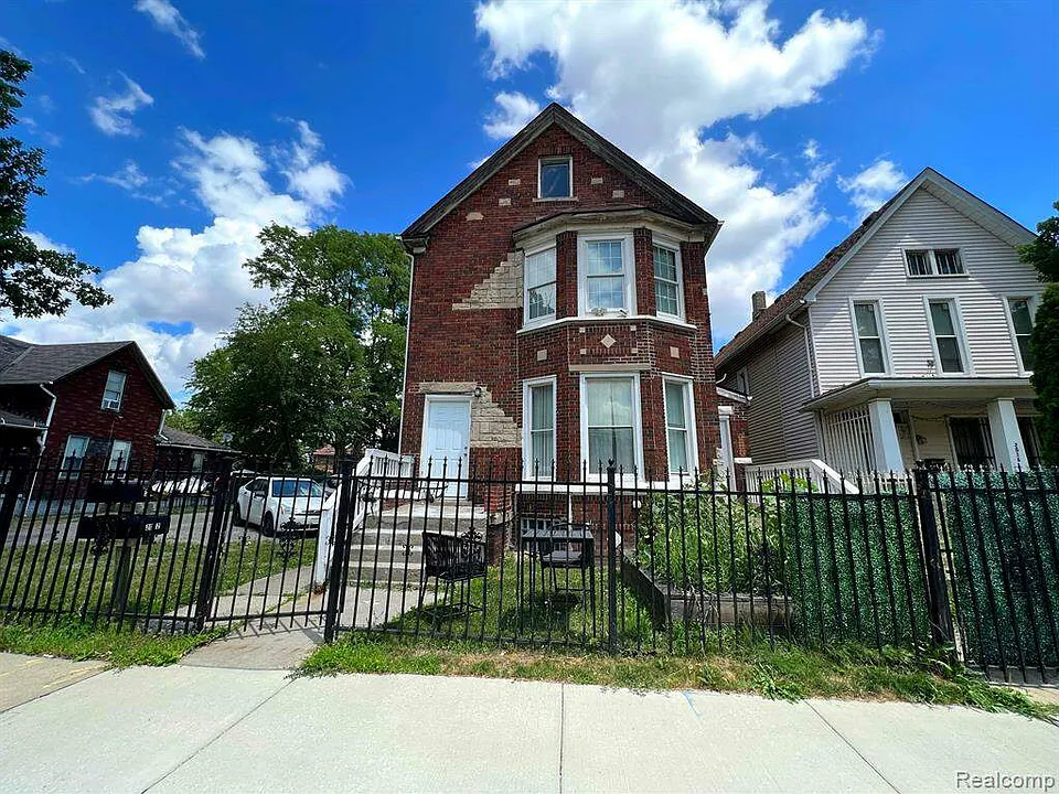 2020 24th Ave #1R