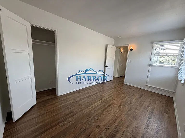 904 Sartori Ave #4 — Photo 6