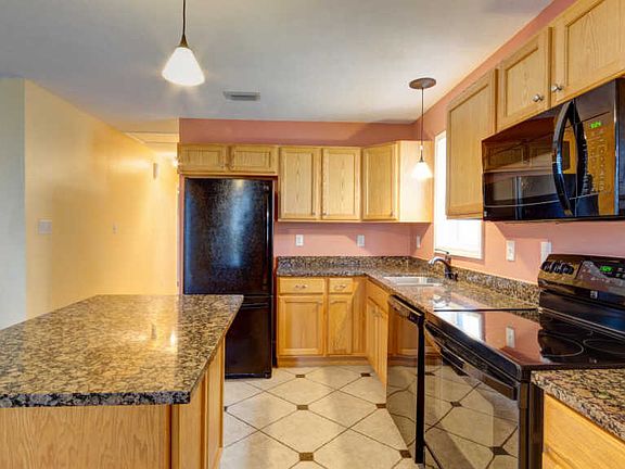 5th image of 5819 Jasmine Ct