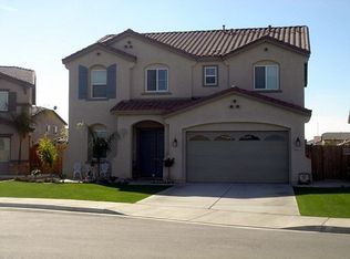 8207 Wellstone Way, Bakersfield, CA 93313