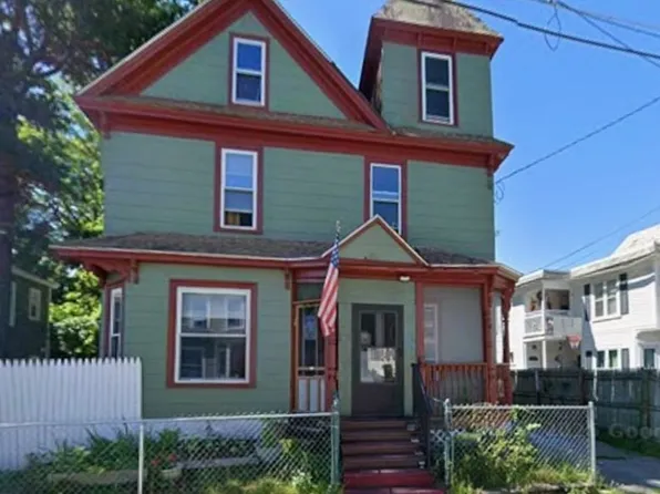 22 A St, Lowell, MA 01851