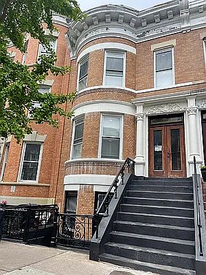 1st image of 1989 Morris Ave