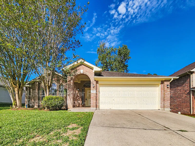 3721 Treasure Island Dr