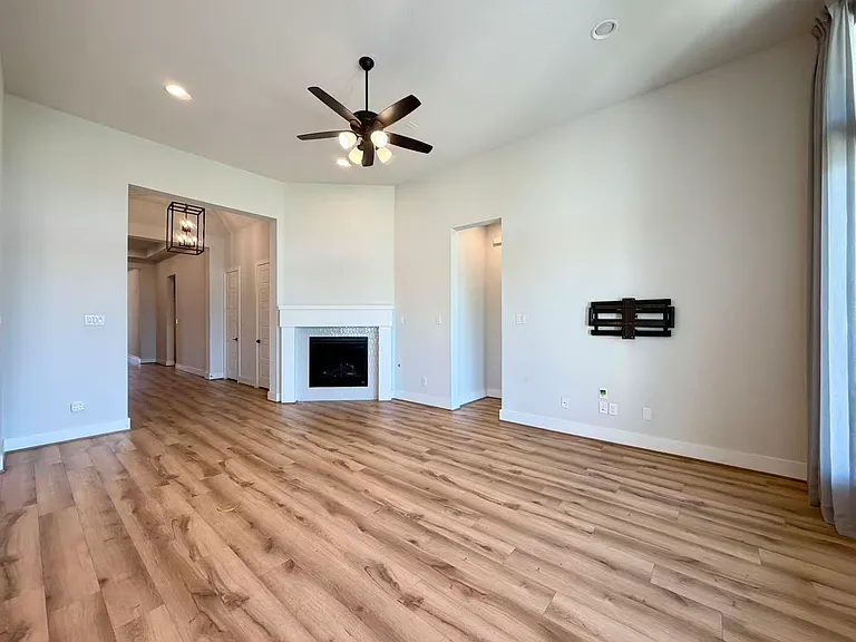 3104 Watterloo Ln — Photo 10